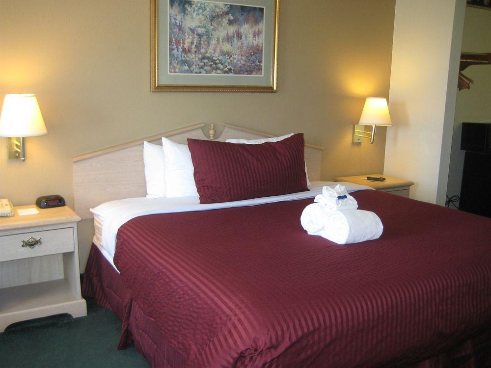 Guesthouse Inn & Suites Lexington Esterno foto